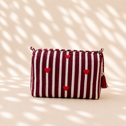 Burgundy Strepen Hartjes | Toilettas Groot