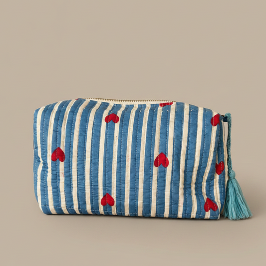 Grote toilettas Blauw Strepen Hartjes met blauwe strepen, rode hartjes en blauwe kwast