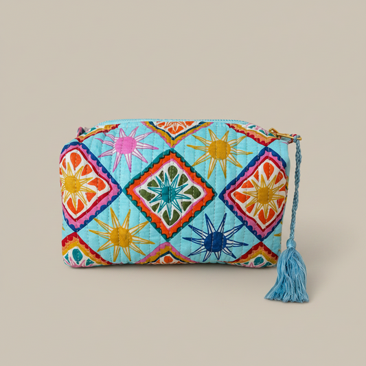 Medium toilettas Turquoise Zonnetjes met kleurrijke geometrische print en blauwe kwast